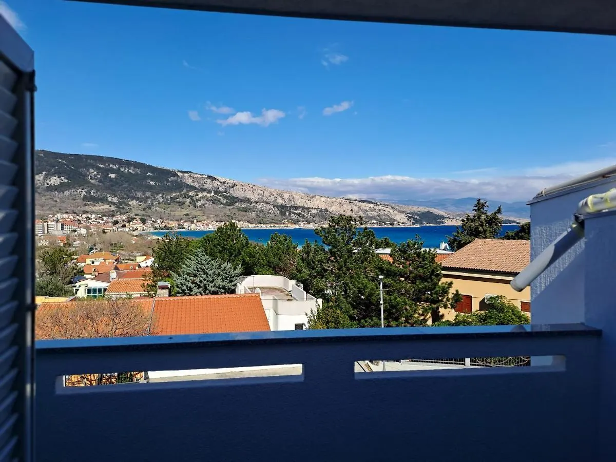 Apartment Zarok 2 Baska