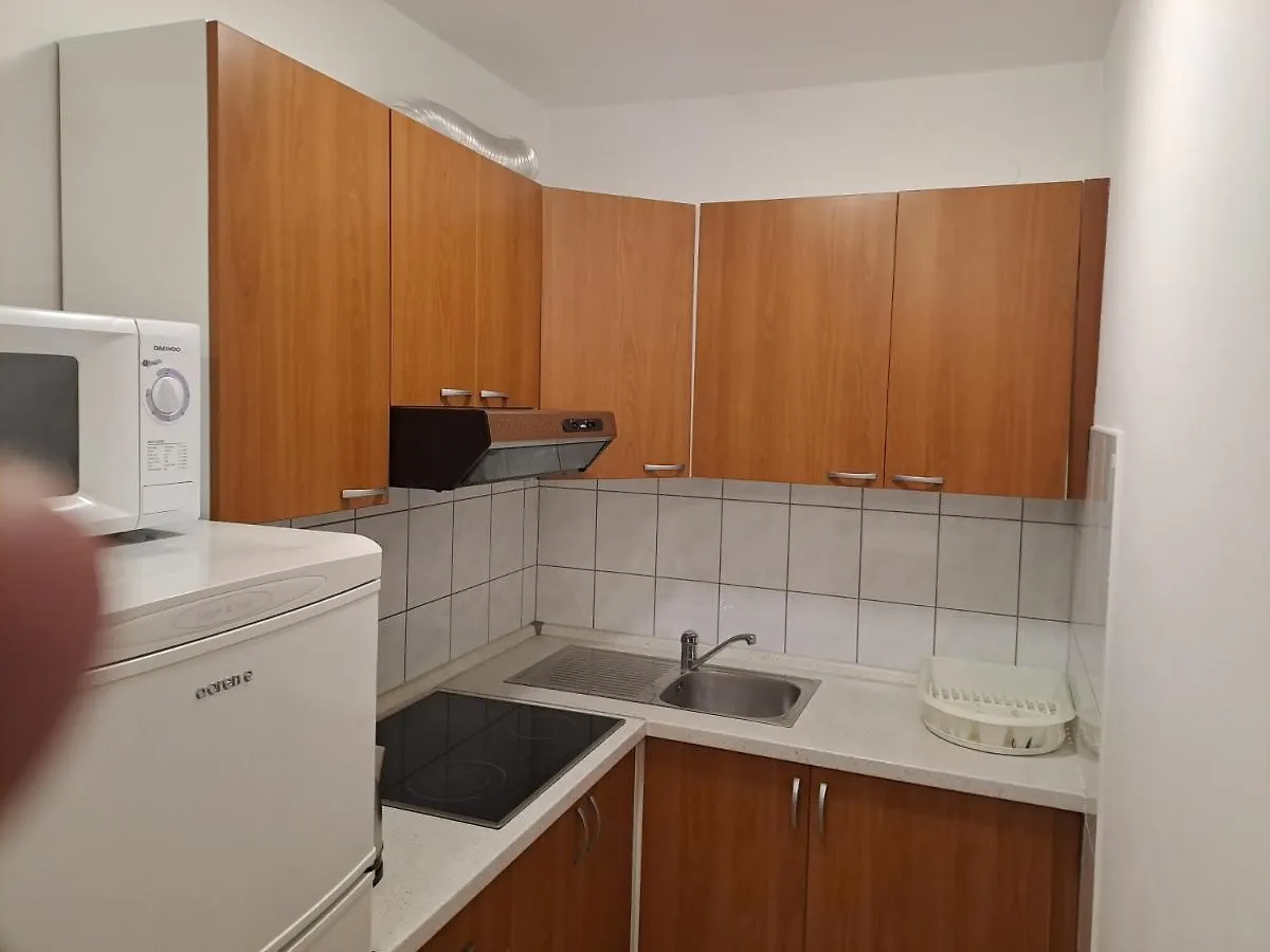 Apartment Zarok 2 Baska