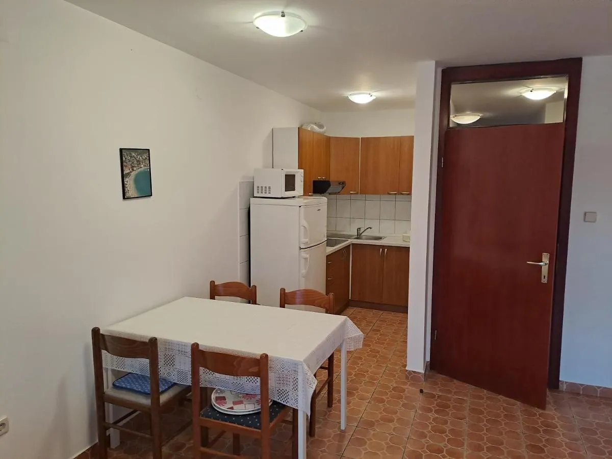 Apartment Zarok 2 Baska  Croatia